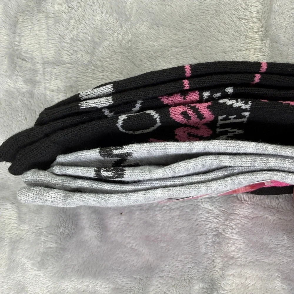 Mean Girls So Fetch Wednesdays We Wear Pink Crew Socks 2 Pair Womens 4-10